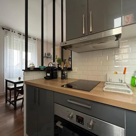 Appartement - Sublime 2 Pieces A 2 Min & Centre-ville *